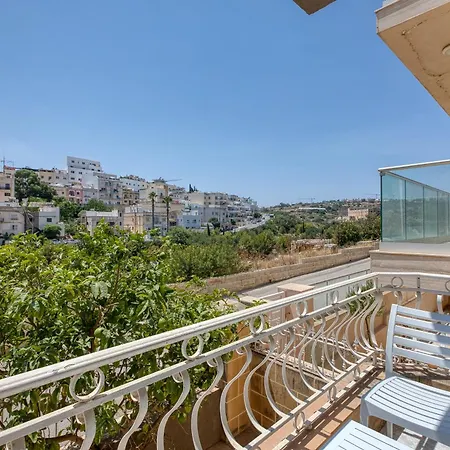 Valley View - Private With Balcony By Sf Homes R1 *