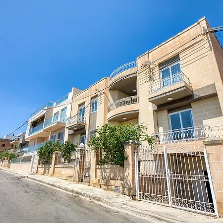 Valley View - Private With Balcony By Sf Homes R1 *